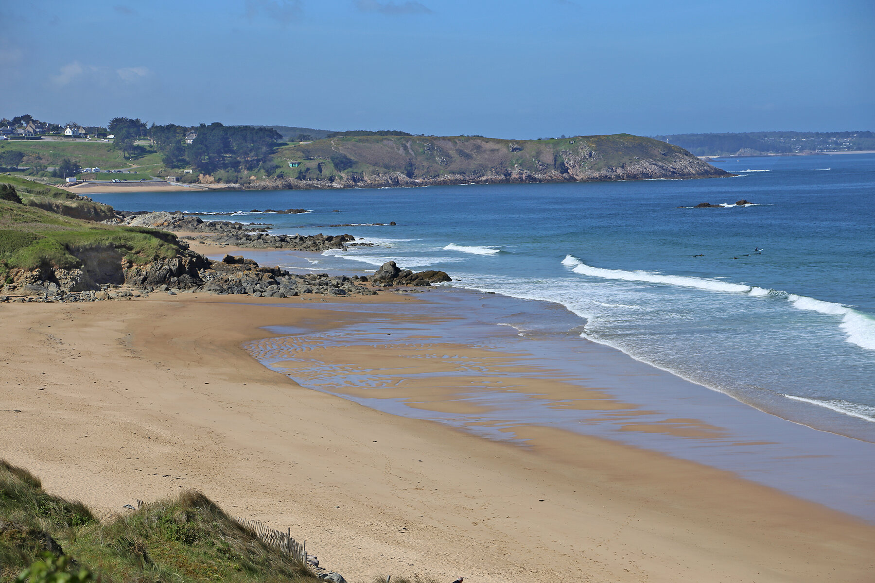 Plage des Grèves d'en Bas, sable doré et eau turquoise